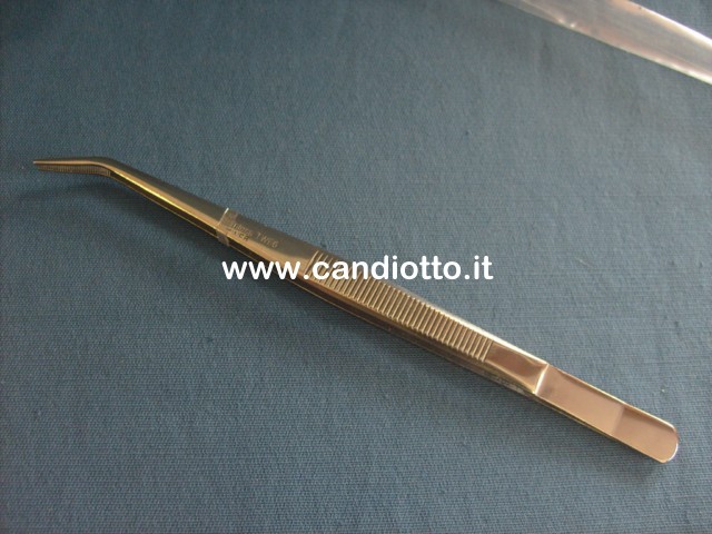 Pinza per tagliacuci curva zigrinata